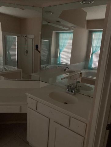 6810 Springcrest Drive, Sugar Land, TX 77479