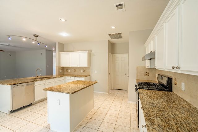 5857 Palomino Drive, Frisco, TX 75034
