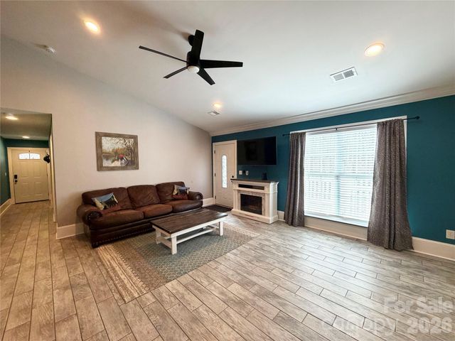 619 Hubbard Drive, Lancaster, SC 29720