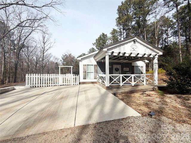 619 Hubbard Drive, Lancaster, SC 29720