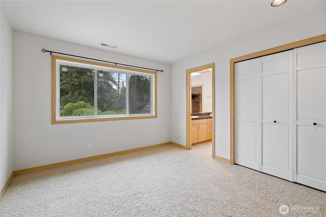 1018 254th Avenue NE, Redmond, WA 98074