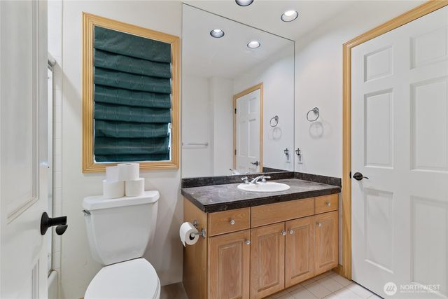 1018 254th Avenue NE, Redmond, WA 98074
