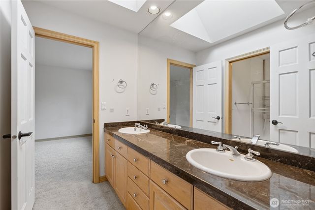 1018 254th Avenue NE, Redmond, WA 98074