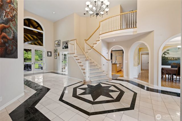 1018 254th Avenue NE, Redmond, WA 98074