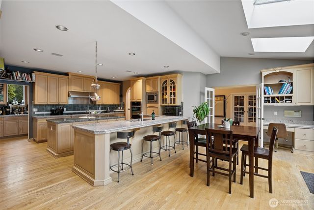 1018 254th Avenue NE, Redmond, WA 98074