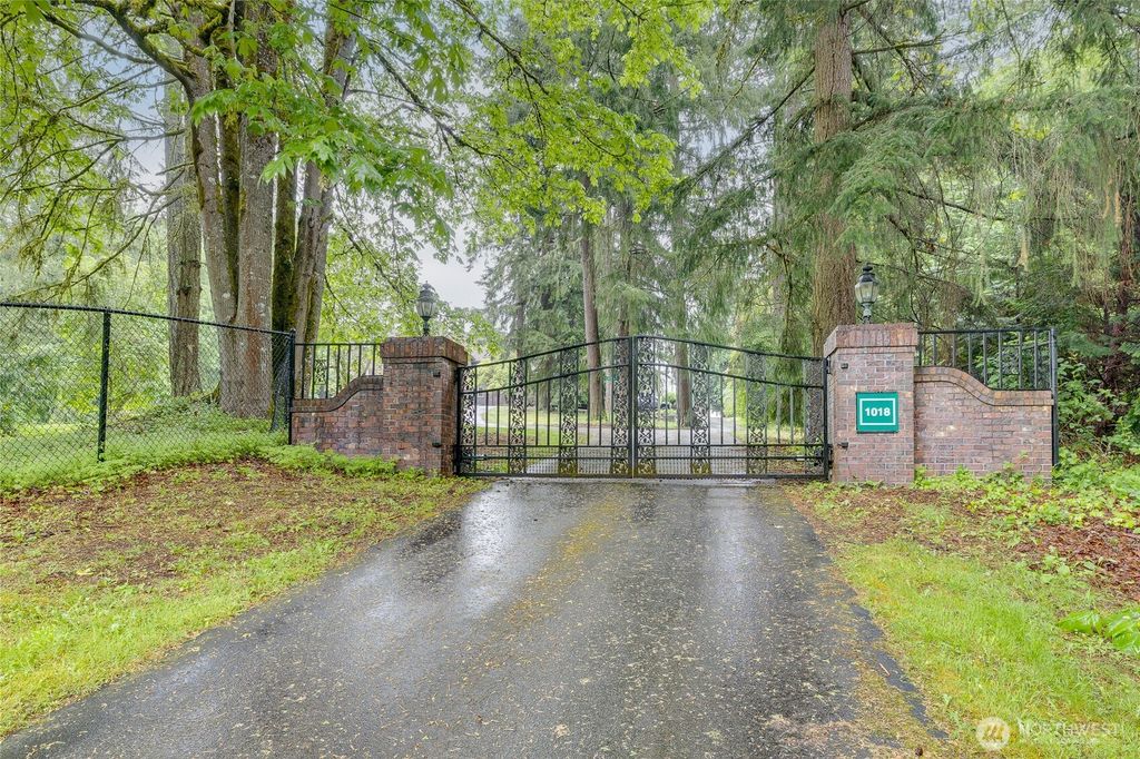 1018 254th Avenue NE, Redmond, WA 98074