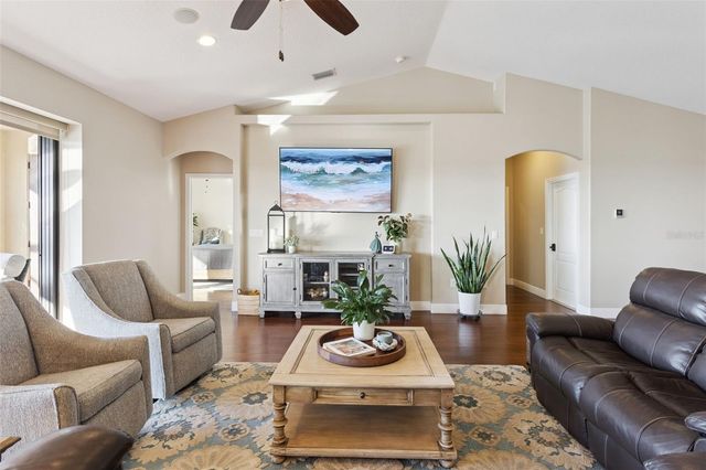 9807 ROYAL VISTA AVENUE, Clermont, FL 34711