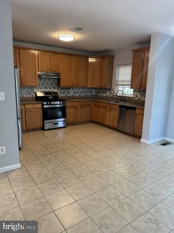 7566 GREY GOOSE WAY, Alexandria, VA 22306