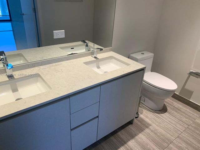 1010 Brickell Ave 3704, Miami, FL 33131