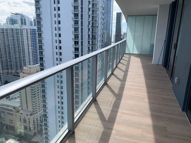 1010 Brickell Ave 3704, Miami, FL 33131