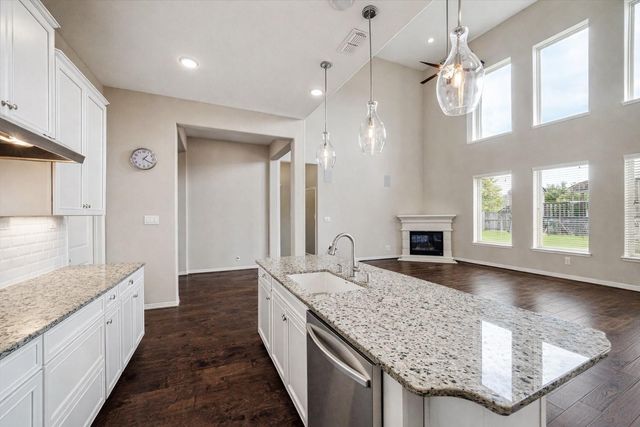 1911 Donna Temple Court, Richmond, TX 77469