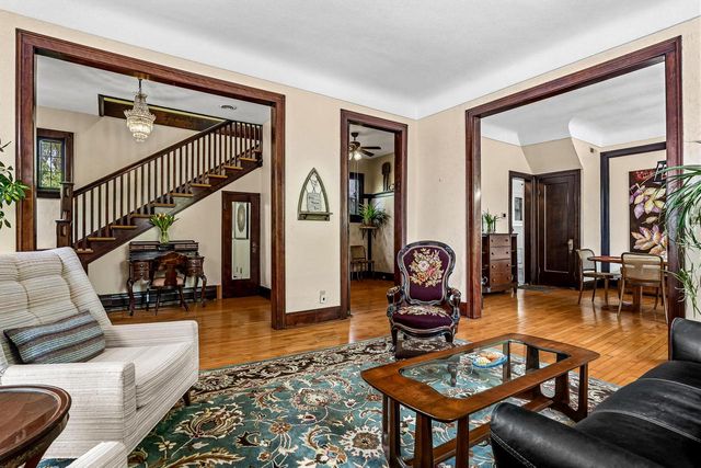 1635 King STREET, La Crosse, WI 54601