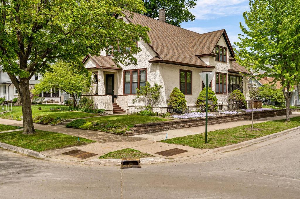 1635 King STREET, La Crosse, WI 54601