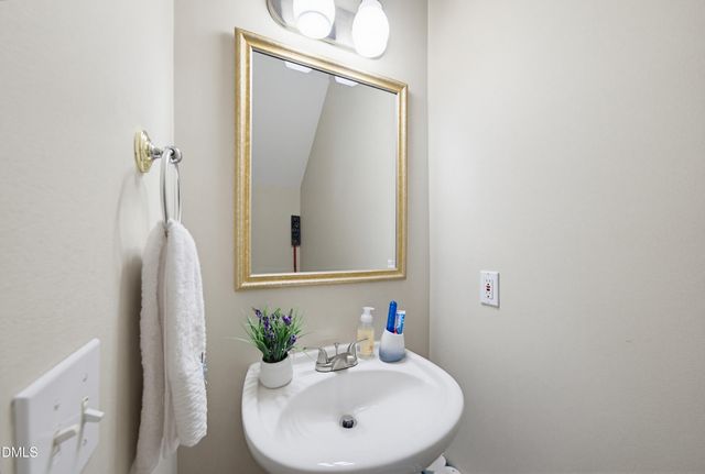 9249 Shallcross Way, Raleigh, NC 27617