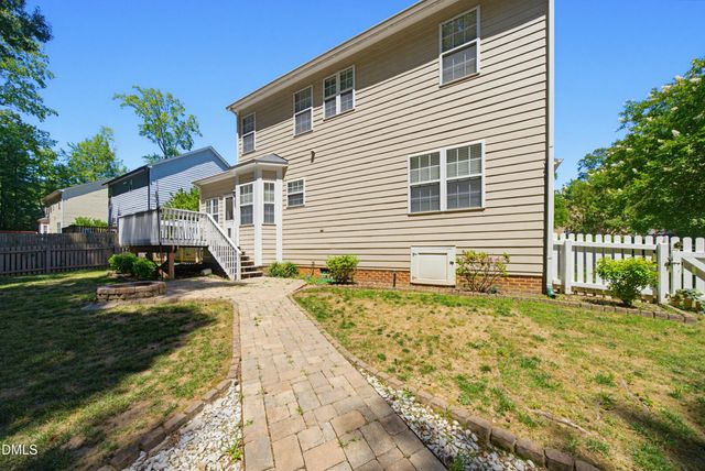 9249 Shallcross Way, Raleigh, NC 27617