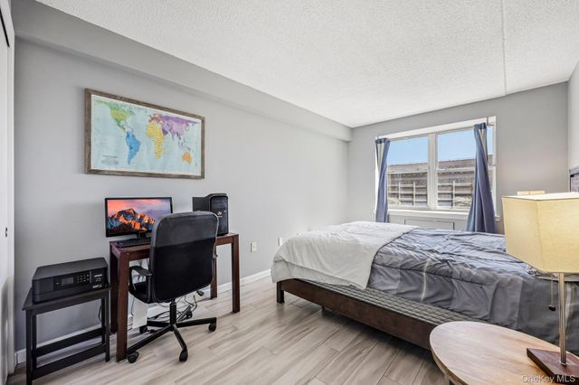 260 Beach 81st Street 2D, Rockaway Beach, NY 11693