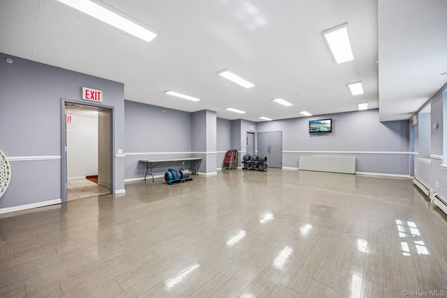 260 Beach 81st Street 2D, Rockaway Beach, NY 11693