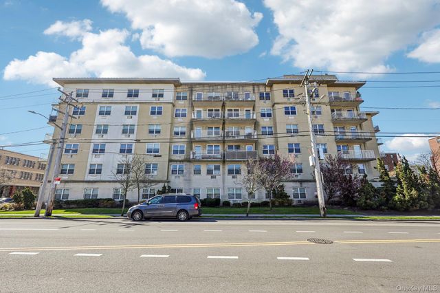 260 Beach 81st Street 2D, Rockaway Beach, NY 11693