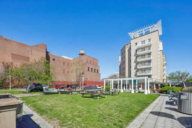 260 Beach 81st Street 2D, Rockaway Beach, NY 11693