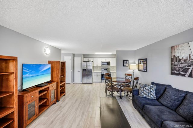 260 Beach 81st Street 2D, Rockaway Beach, NY 11693