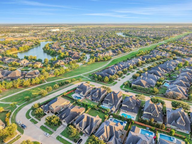 27418 Windcrest Key Lane, Fulshear, TX 77441