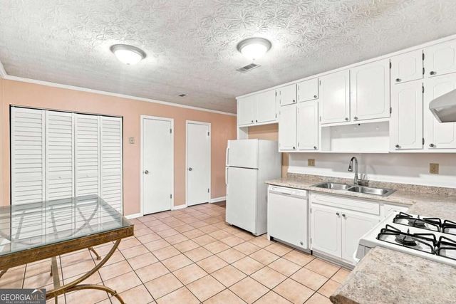 67 Rivercrest Court, Riverdale, GA 30274