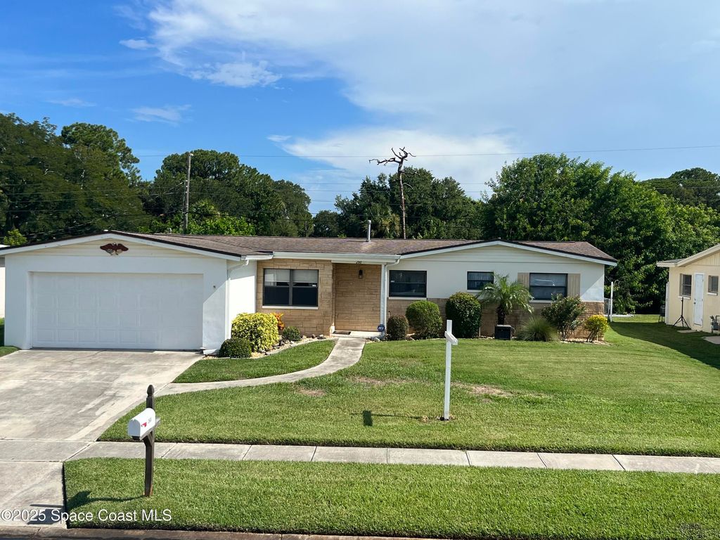 260 Melbourne Avenue, Merritt Island, FL 32953