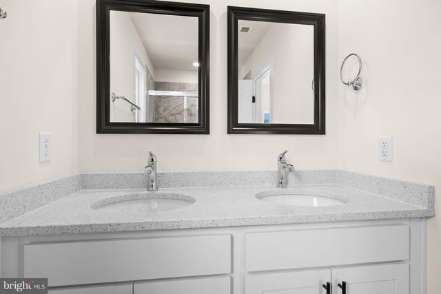 165 BEND FARM RD, Fredericksburg, VA 22408