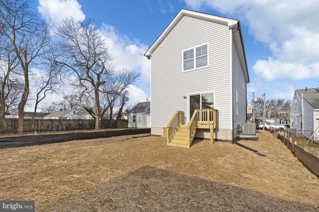 165 BEND FARM RD, Fredericksburg, VA 22408