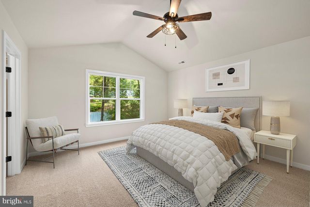 165 BEND FARM RD, Fredericksburg, VA 22408