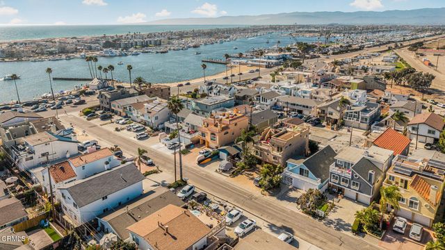 293 Hollywood Boulevard, Oxnard, CA 93035