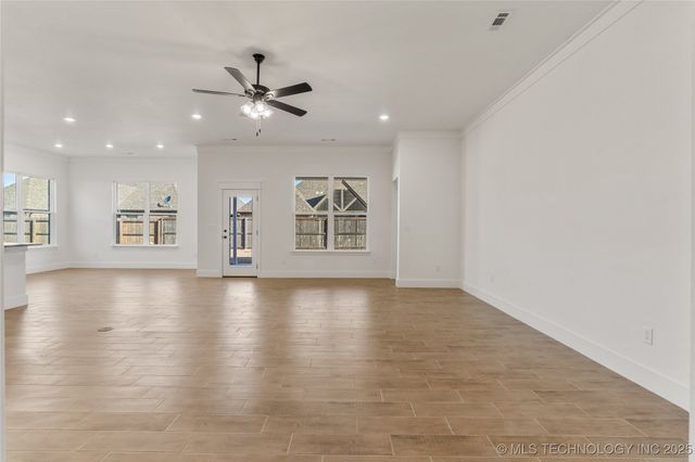 2804 E Northampton Street, Broken Arrow, OK 74014