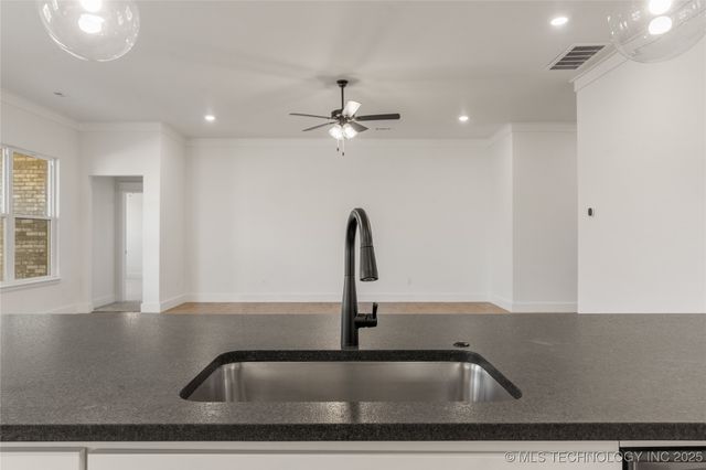 2804 E Northampton Street, Broken Arrow, OK 74014
