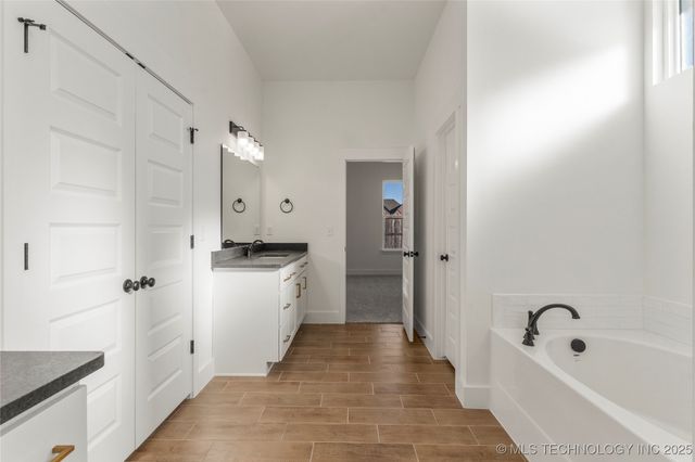 2804 E Northampton Street, Broken Arrow, OK 74014