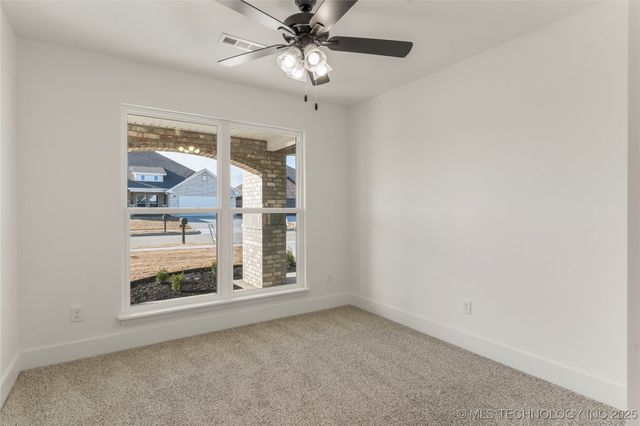 2804 E Northampton Street, Broken Arrow, OK 74014
