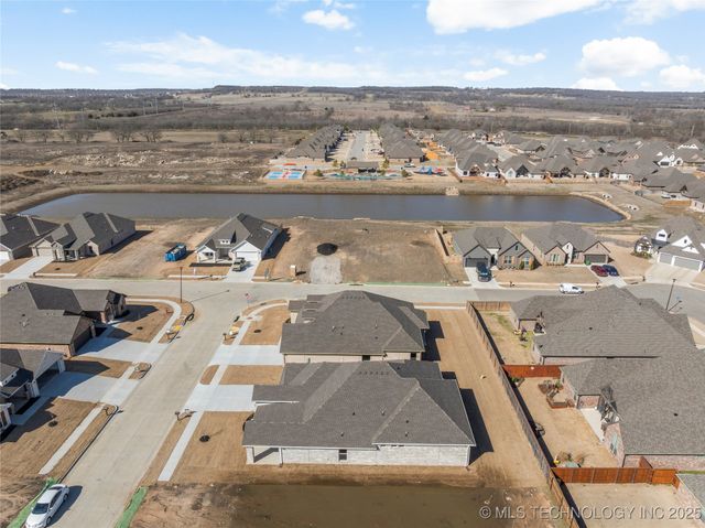 2804 E Northampton Street, Broken Arrow, OK 74014