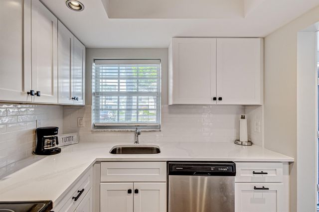 1190 Sugar Sands Boulevard 415 1st Floor, Singer Island, FL 33404