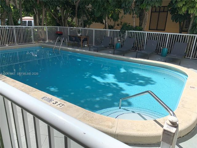 130 Mendoza Avenue 33, Coral Gables, FL 33134