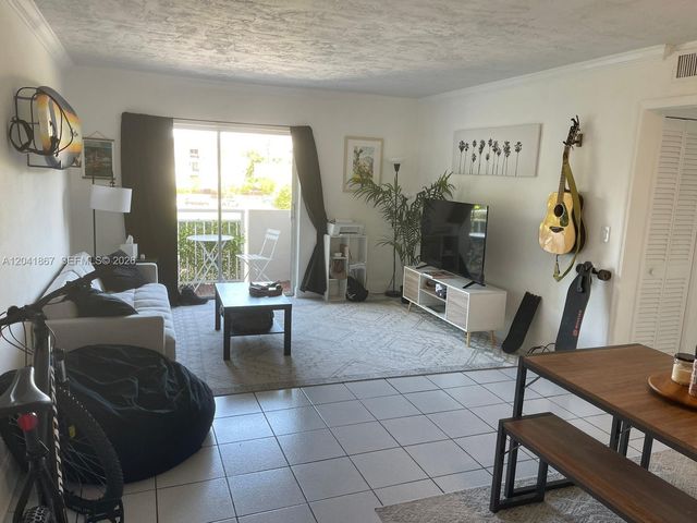 130 Mendoza Avenue 33, Coral Gables, FL 33134