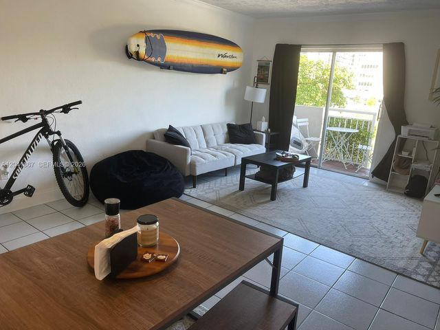 130 Mendoza Avenue 33, Coral Gables, FL 33134