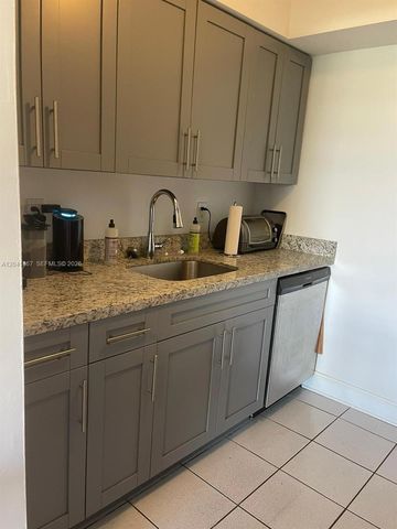130 Mendoza Avenue 33, Coral Gables, FL 33134