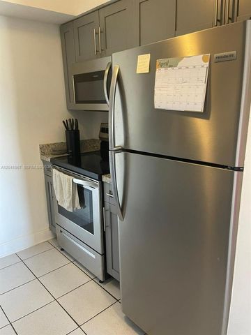 130 Mendoza Avenue 33, Coral Gables, FL 33134