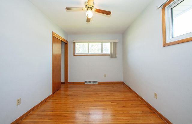 2727 Fairlane Avenue, Waterloo, IA 50702