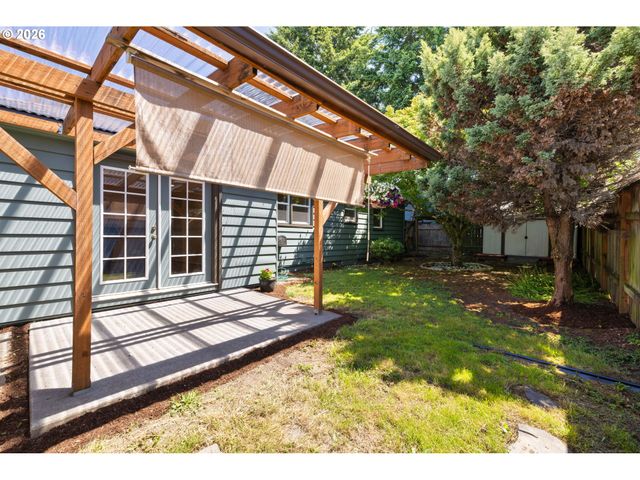 1053 Se BARNES Rd, Gresham, OR 97080