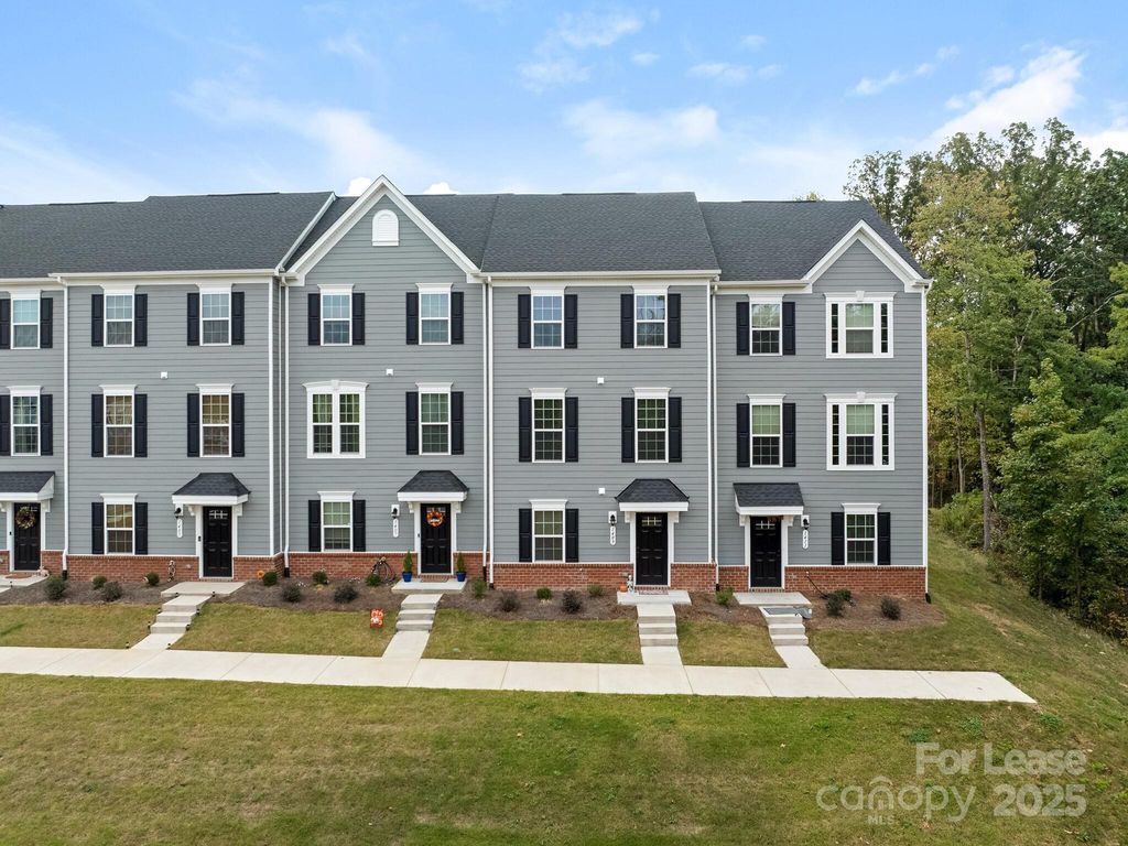 1409 May Apple Drive, Matthews, NC 28104