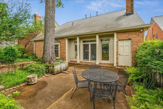 4640 PEPPERTREE LN, Memphis, TN 38117