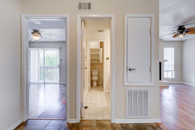 1500 Bay Area Boulevard 259, Houston, TX 77058