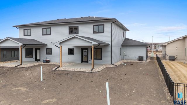 5419 W Vision Cir Circle, Sioux Falls, SD 57107