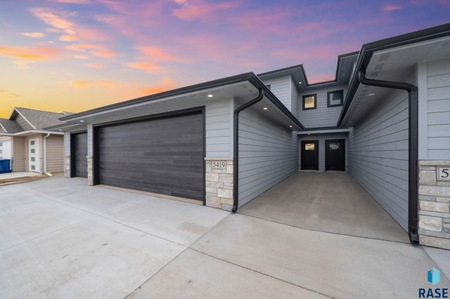 5419 W Vision Cir Circle, Sioux Falls, SD 57107