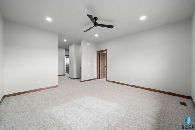 5419 W Vision Cir Circle, Sioux Falls, SD 57107